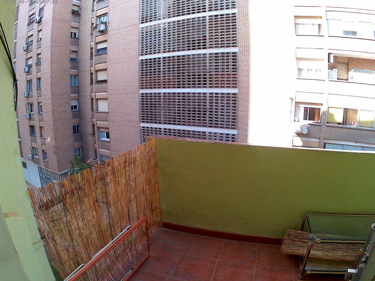 Vut Puente De Hierro Apartman Zaragoza Kültér fotó